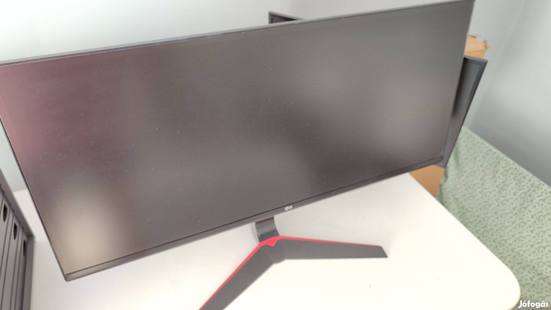 LG Ultrawide 34UM69G-B Monitor