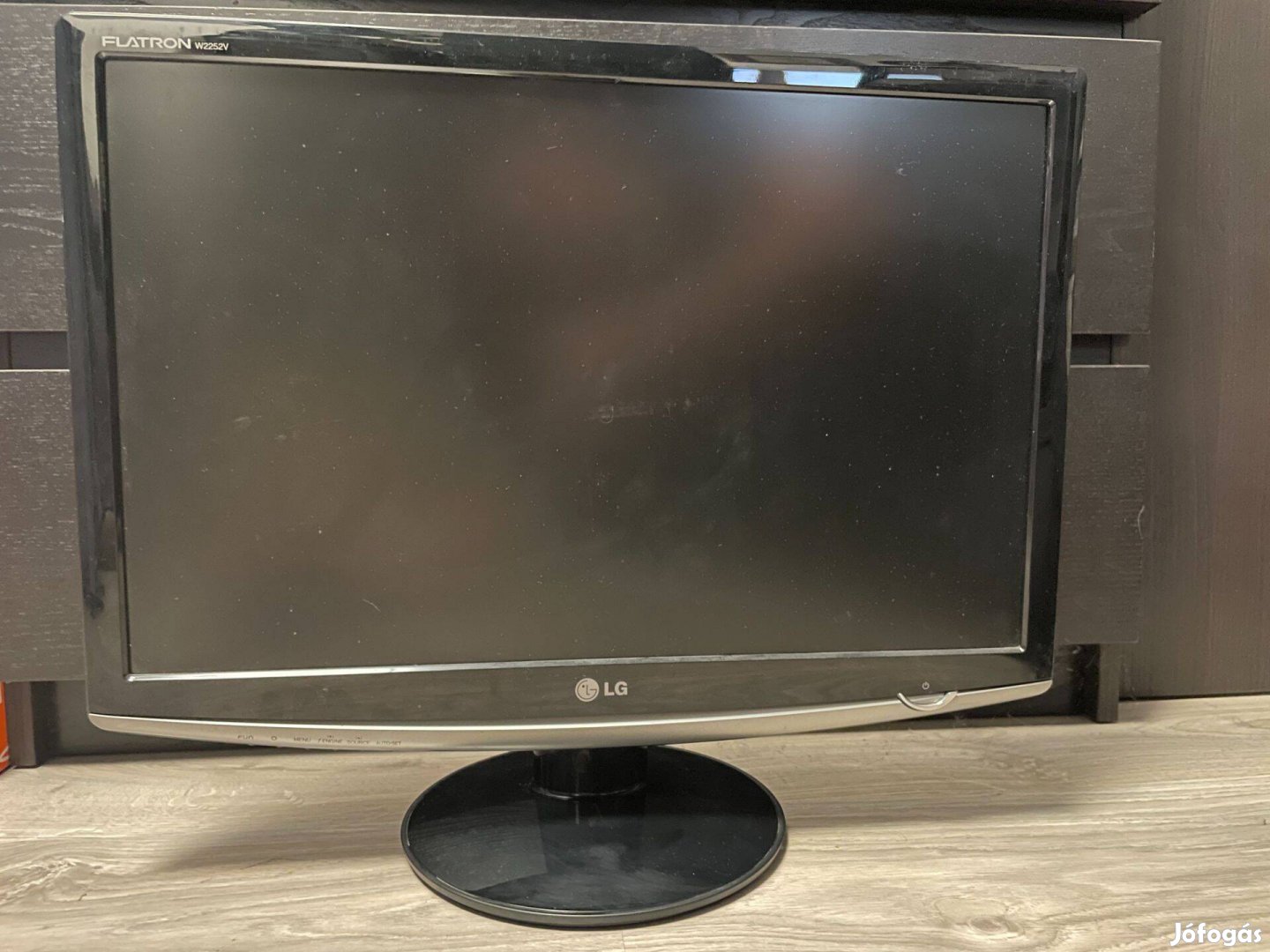 LG - Flatron W2252V Monitor