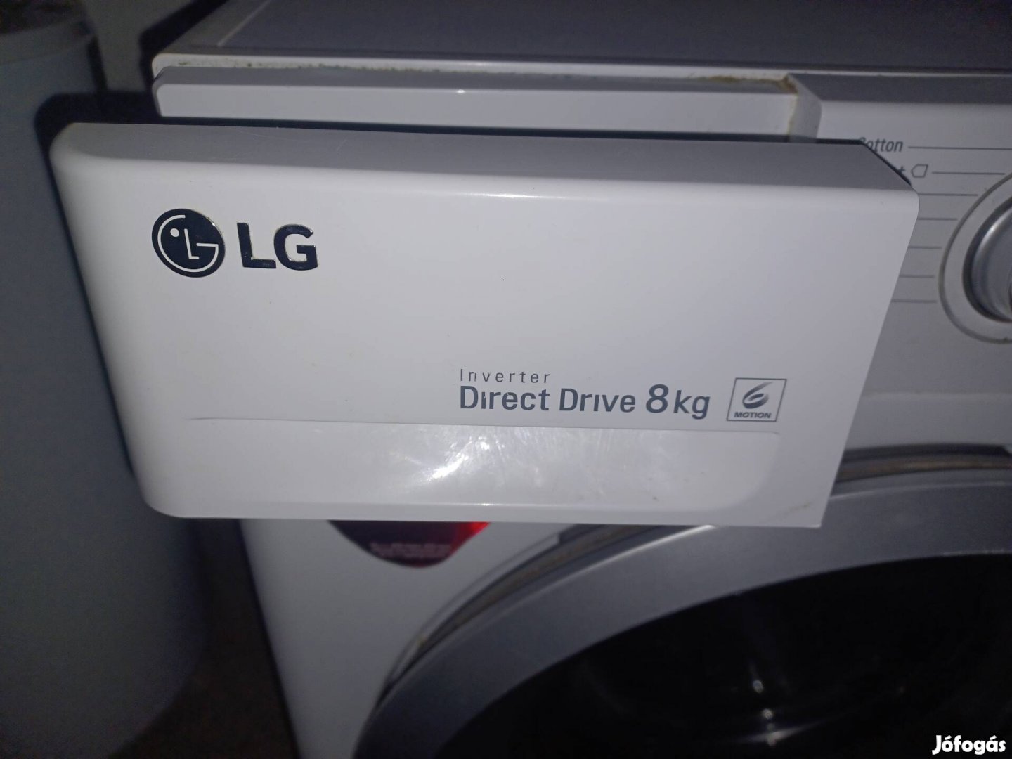 LG directdrive 8 kg-s mosószeradagolófiók