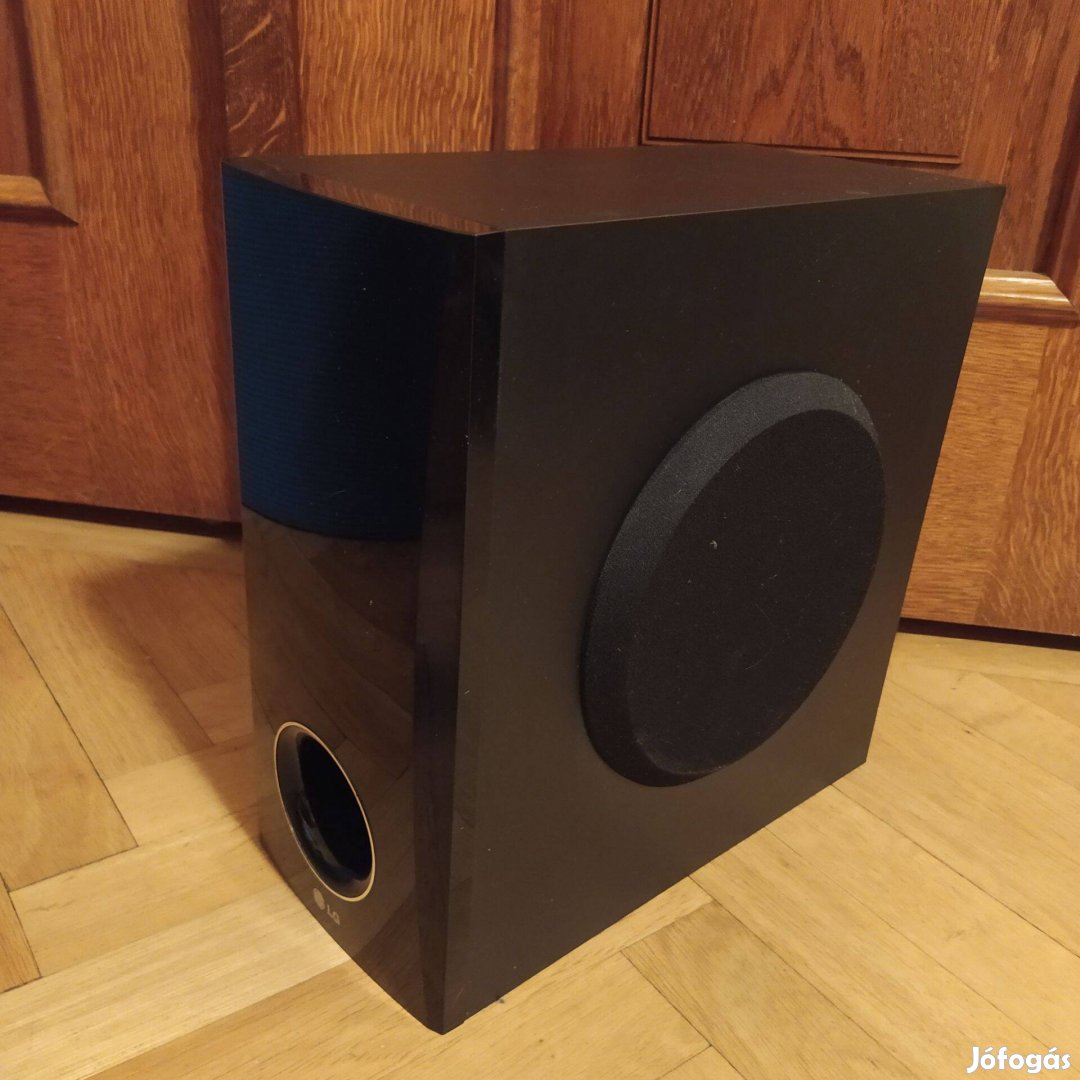 LG mélynyomó, subwoofer, mélyláda 150 Watt hangfal