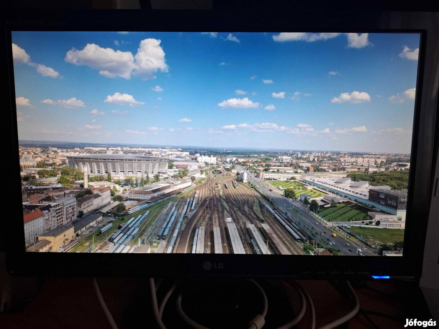 LG monitor 19 col