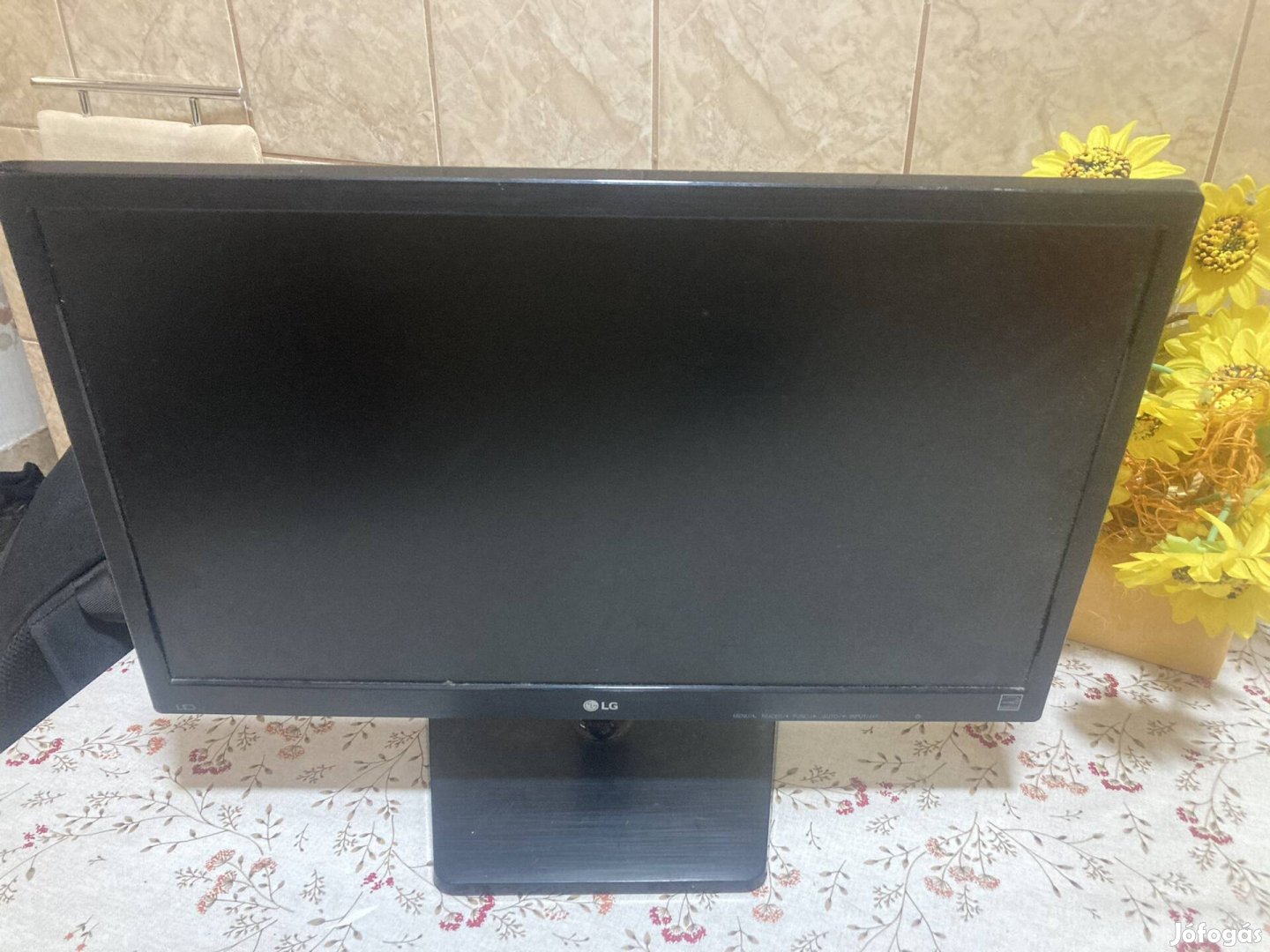 LG monitor eladó