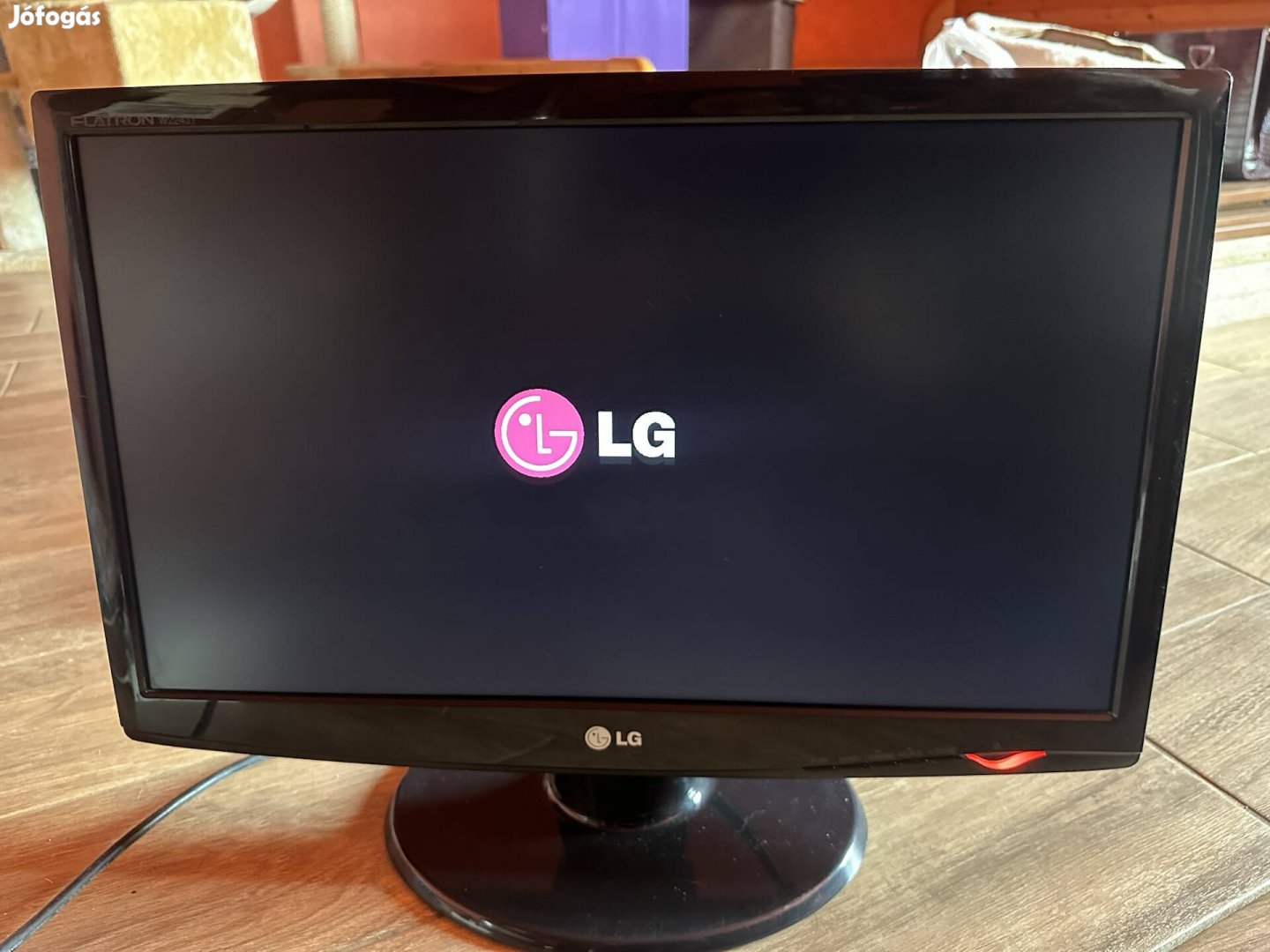 LG monitor eladó