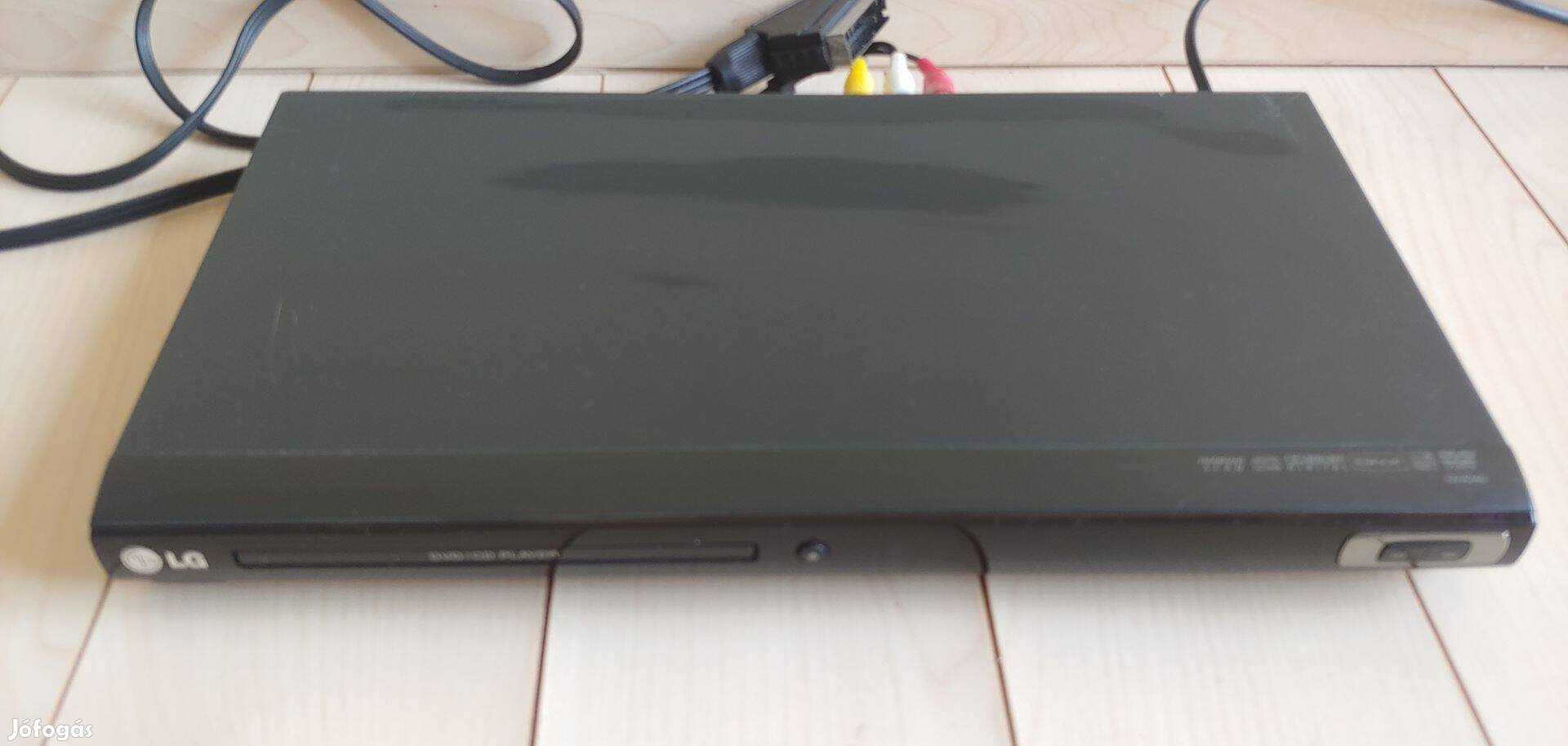 LG slim DVD / CD lejátszó Dvx 340