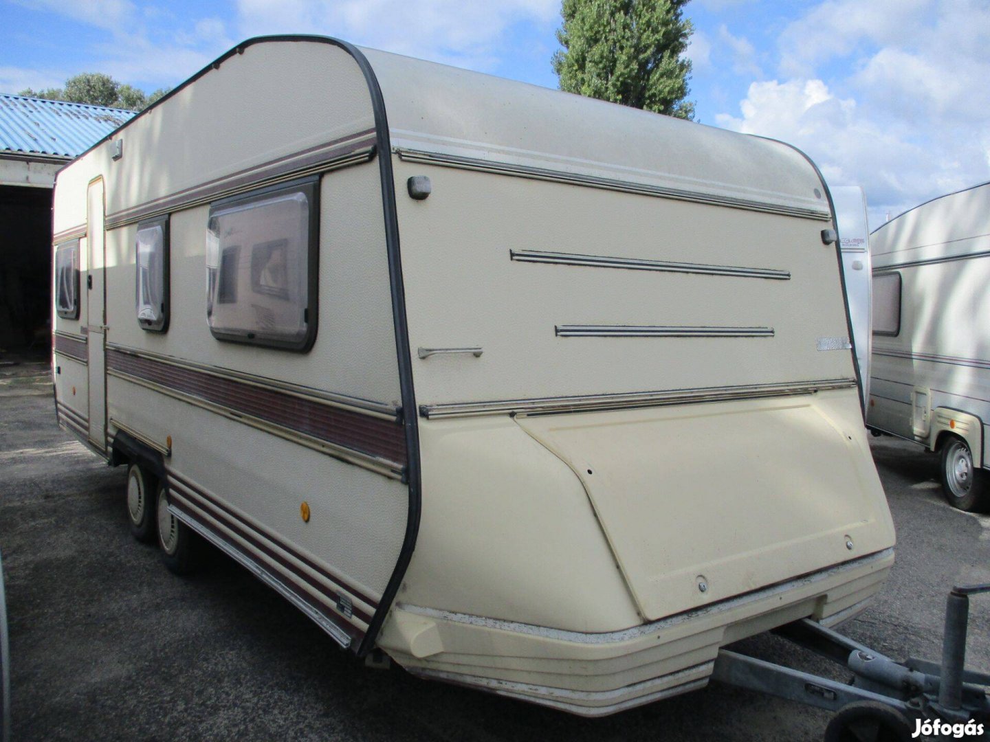 LMC 570 lakókocsi eladó telepítésre, Szavatol Kft Vác