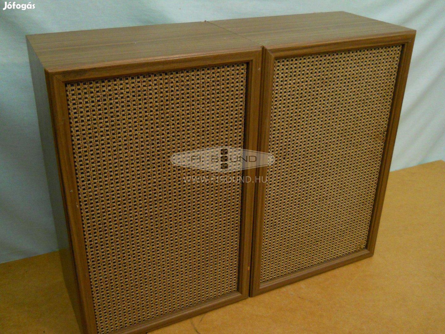 LTB 60 , 60 W, 4 ohm, 2 utas hangfalpár