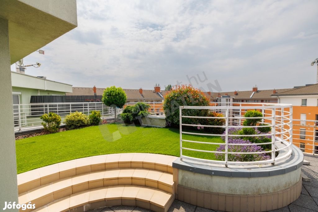 LUXUS Penthouse Lőportár utcában