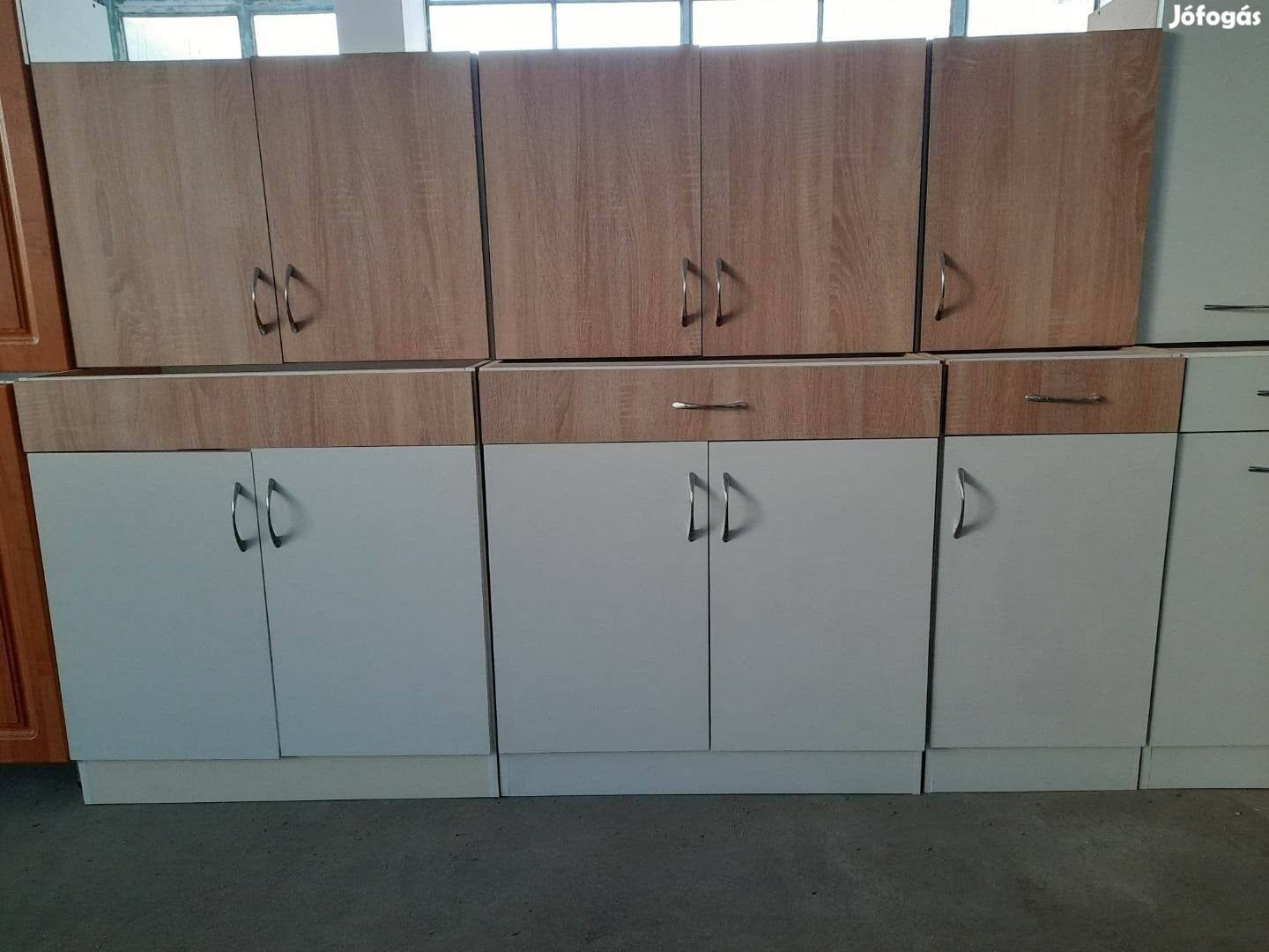 L.129 Kész szines Konyhabútor eladó!