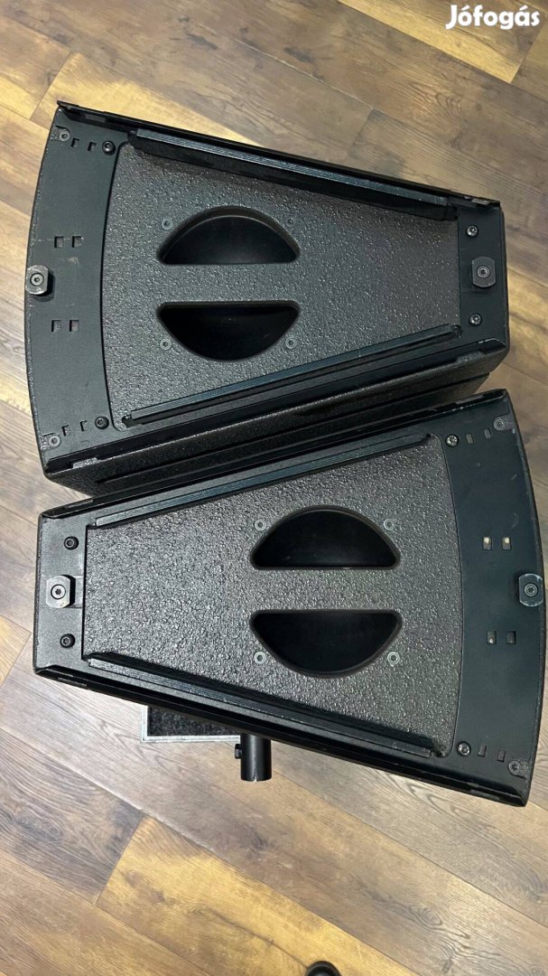 L'Acoustics Arcs Wide set