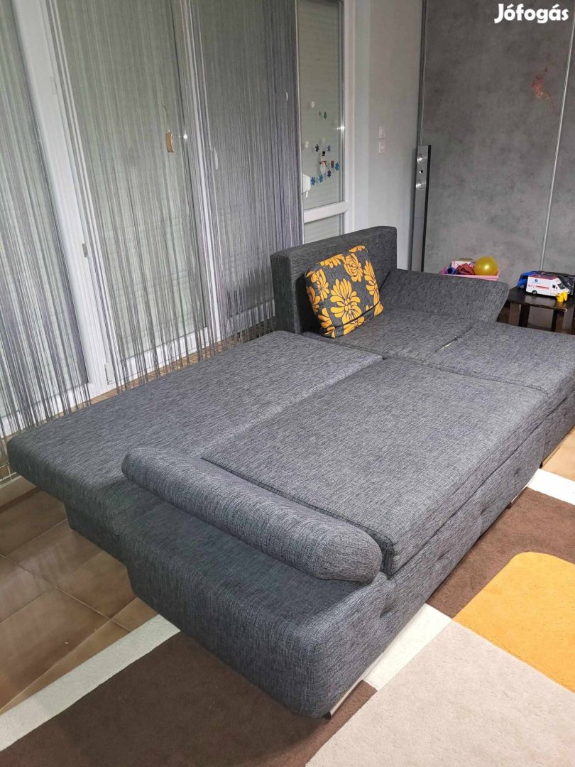 L alakú ágyazható kanapé