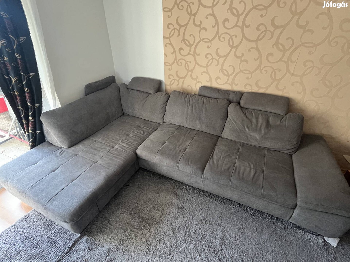 L alakú kinyitható kanapé