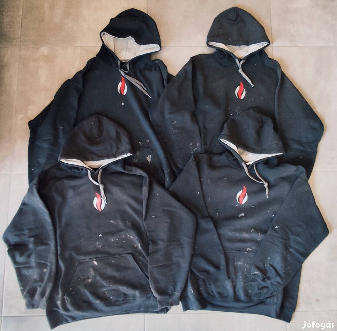 L-es inkább XL-es használt állapotú munkás pulóver. Darabár.