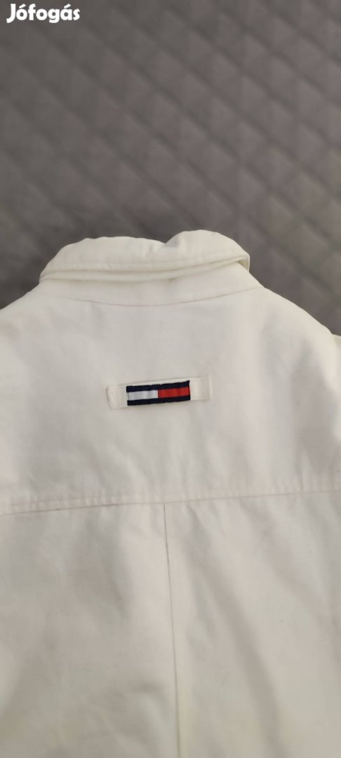 L es gyönyörű Tommy Hilfiger kabát olcsón eladó 