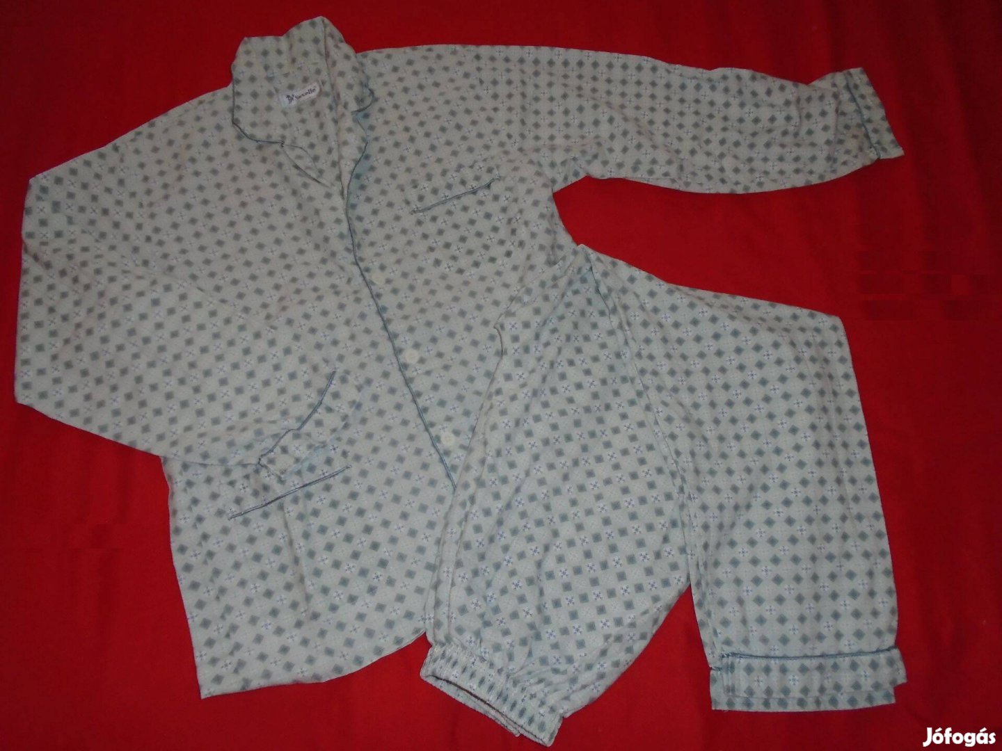 L méretű pizsama szett nadrág + felső (méret L)