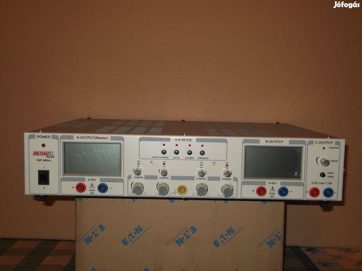 Labortápegység Voltcraft VSP 2403