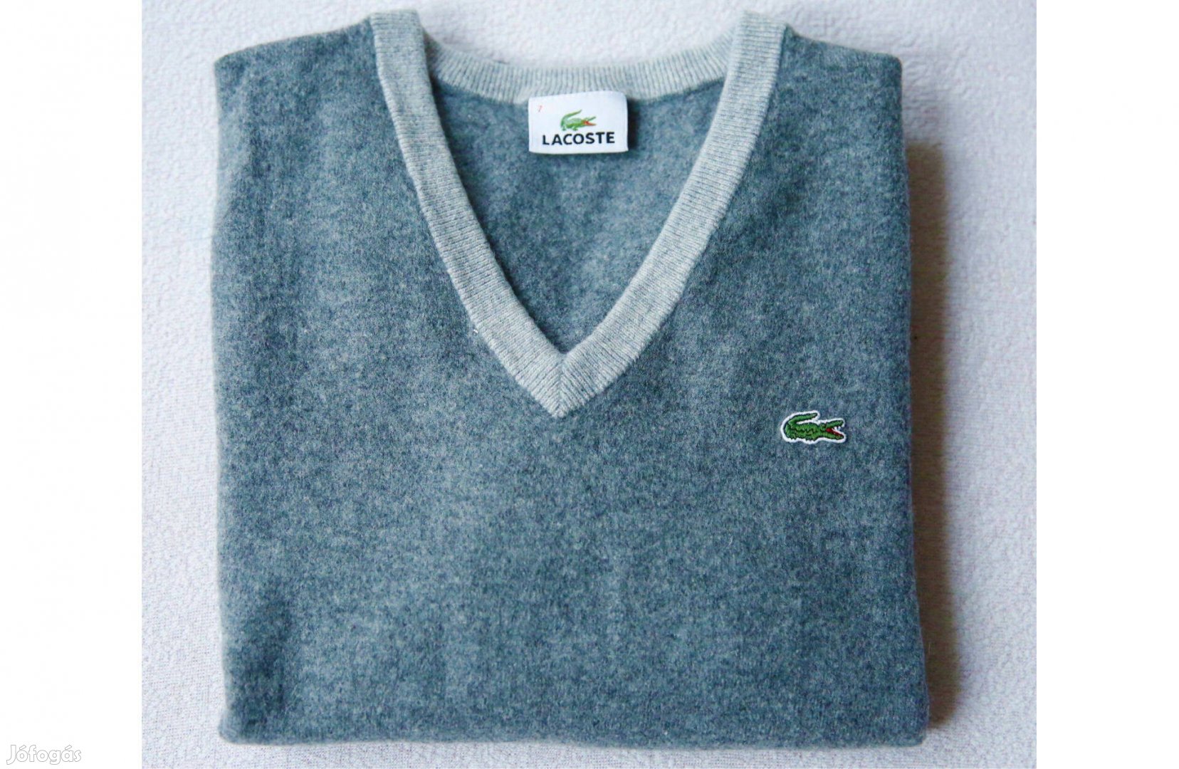 Lacoste eredeti férfi V-nyakú pulóver M Bolti ára 40e Ft