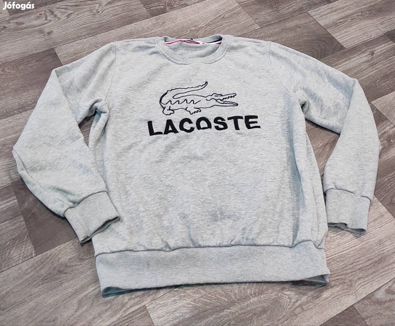 Lacoste férfi pulóver. M 