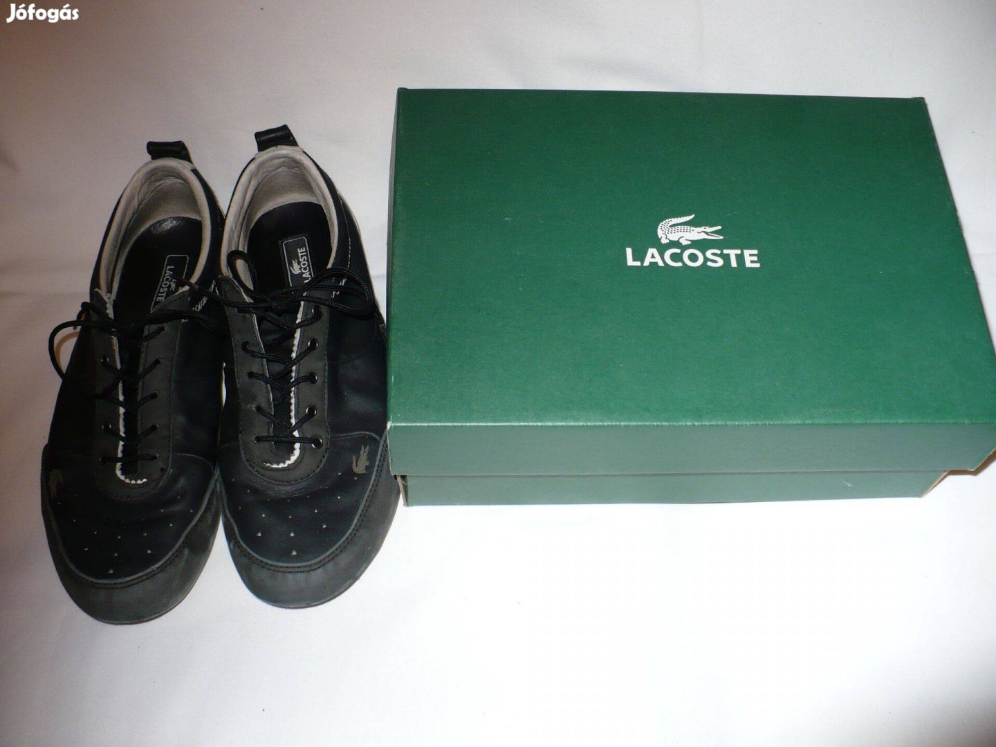 Lacoste női sportcipő, 36-os méret