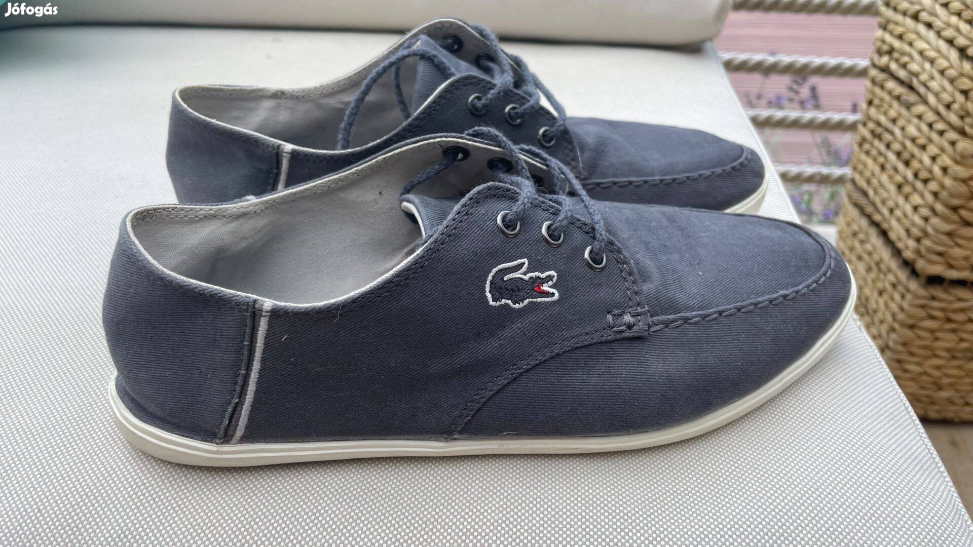 Lacoste vászoncipő 41-es
