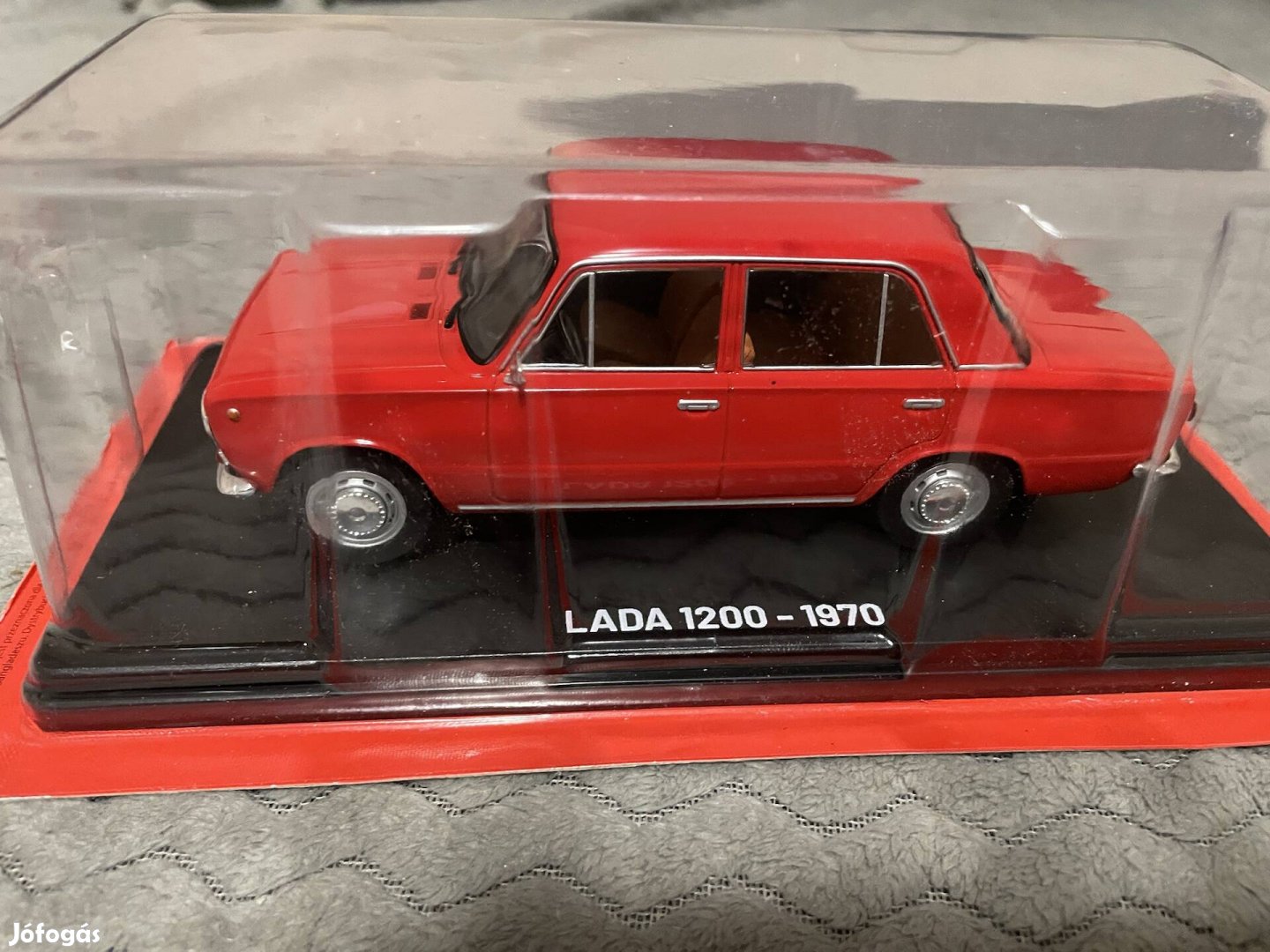 Lada 1200 1:24 modell