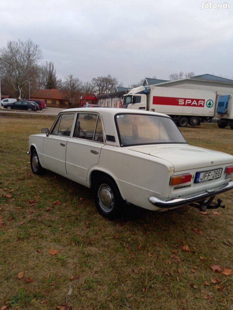 Lada 1200 friss műszakival