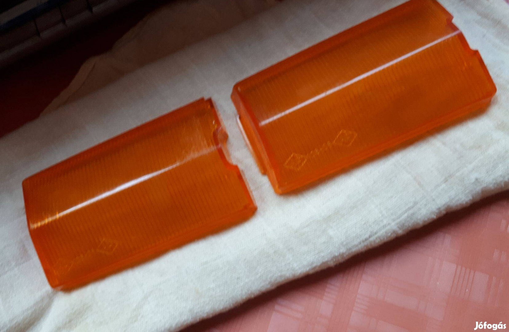 Lada 1200 hátsó írányjelző búra eladó !