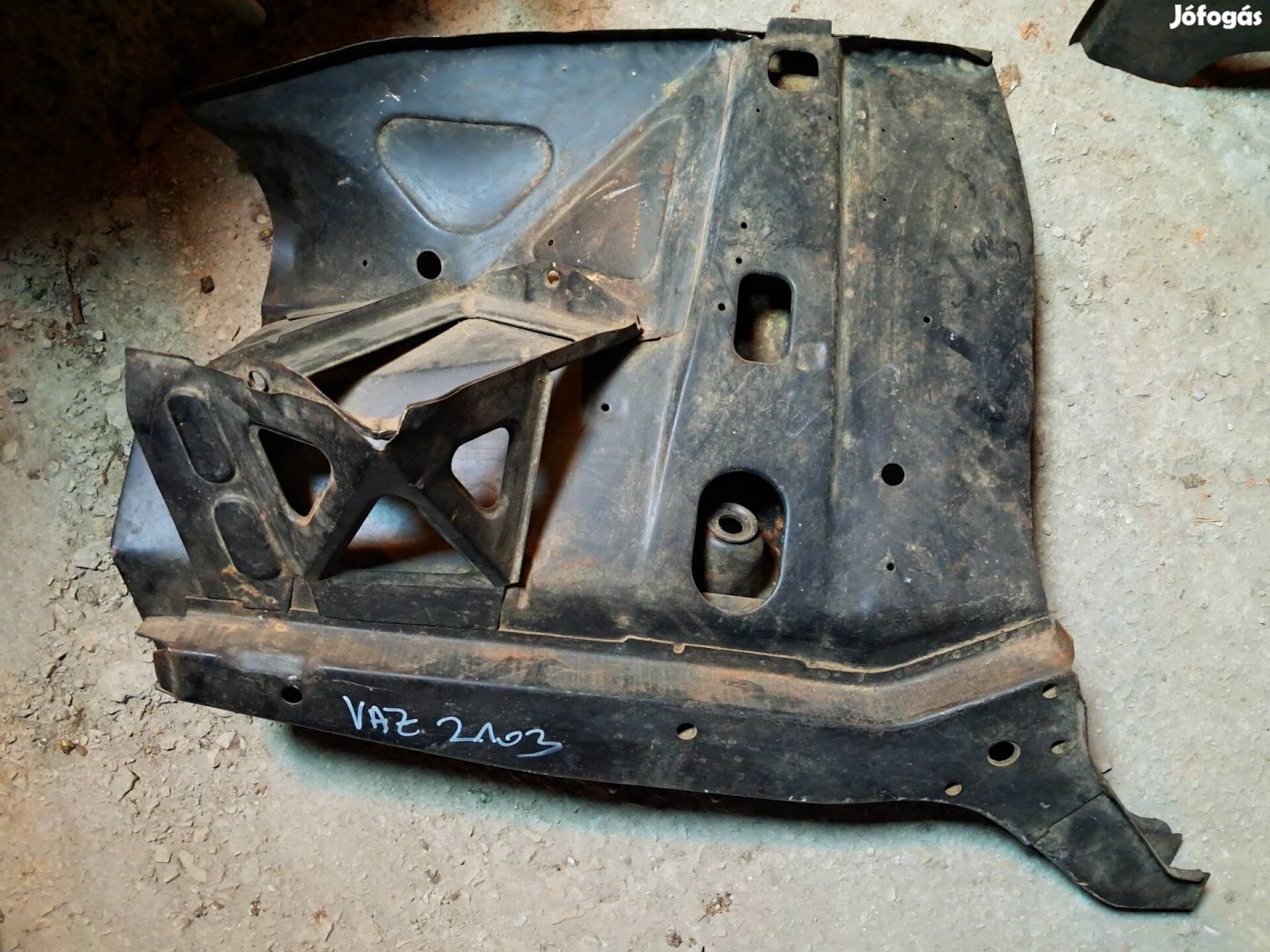 Lada 1500-1500s-1600 gyári szovjet karosszéria elemek