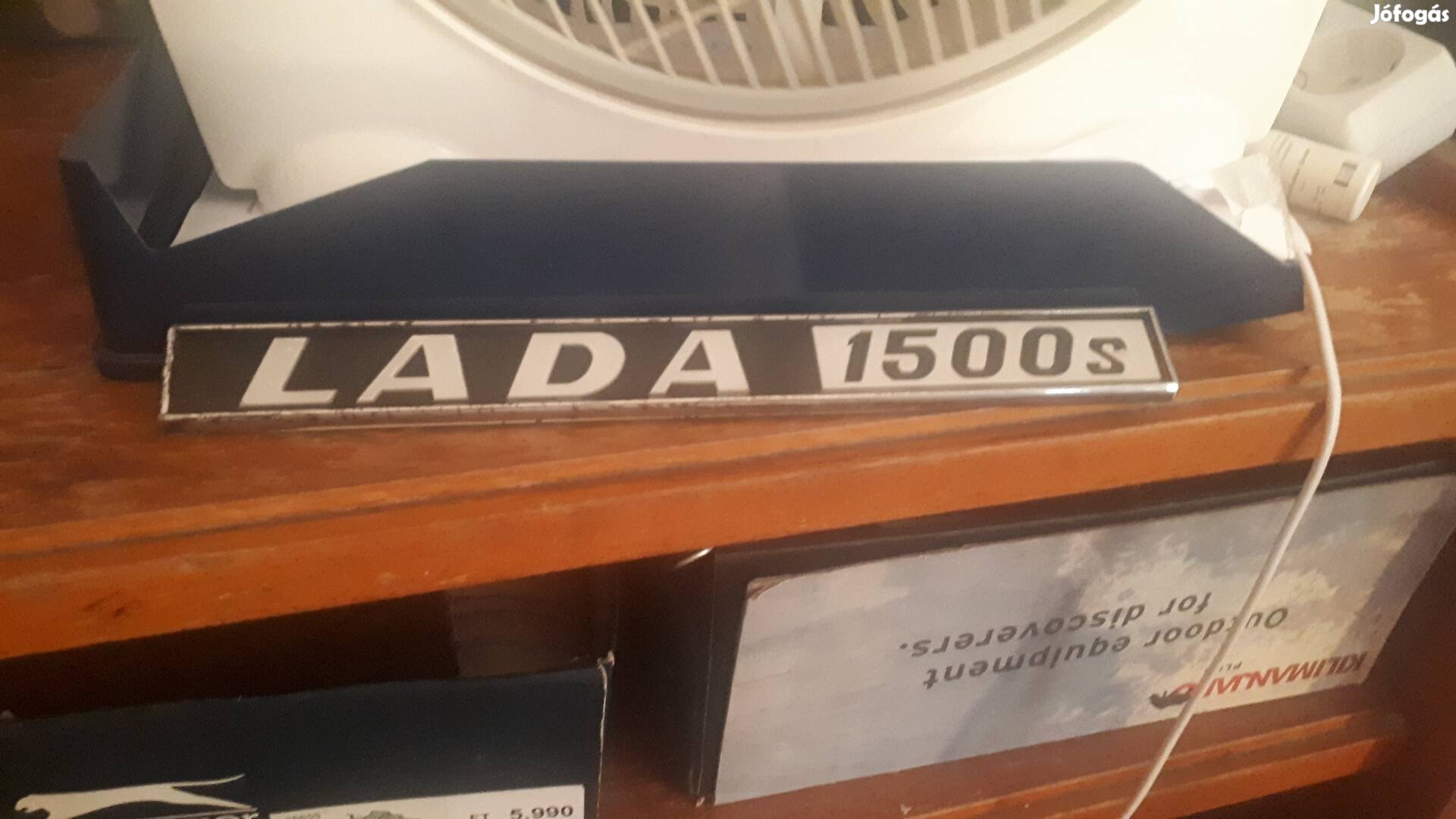 Lada 1500 felirat