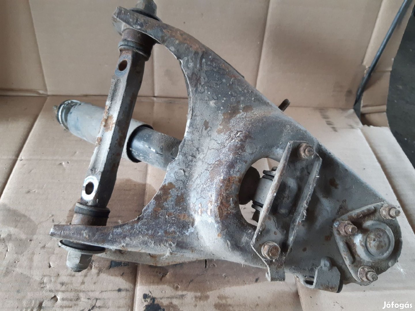 Lada 2101 Bal Első Alsó Lengőkar