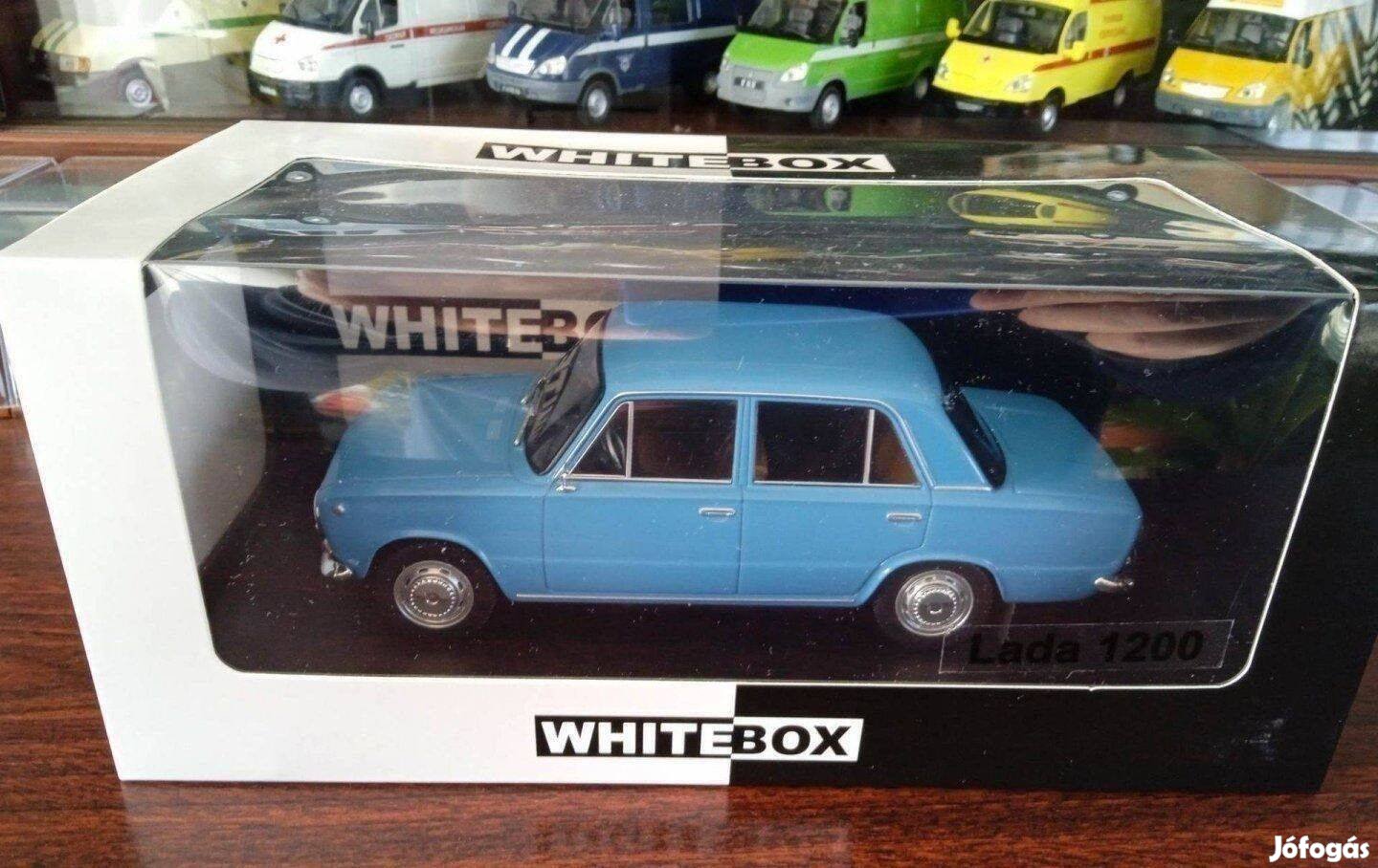 Lada 2101 kék White-Box kisauto modell 1/24 Eladó