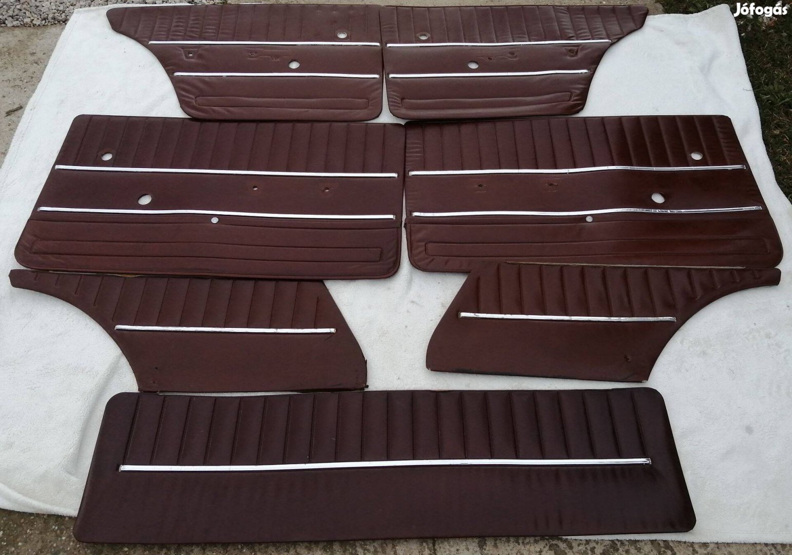 Lada 2102 ajtókárpit csokibarna