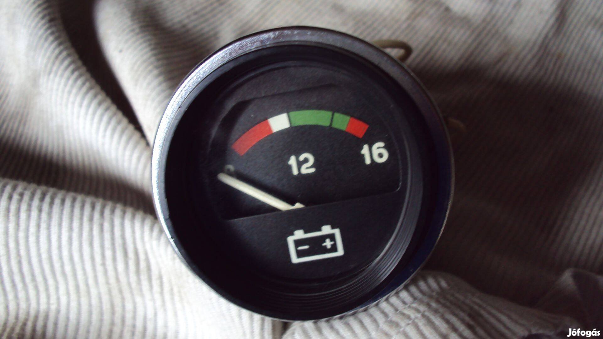 Lada 2104-2105- Niva új töltésmérő műszer