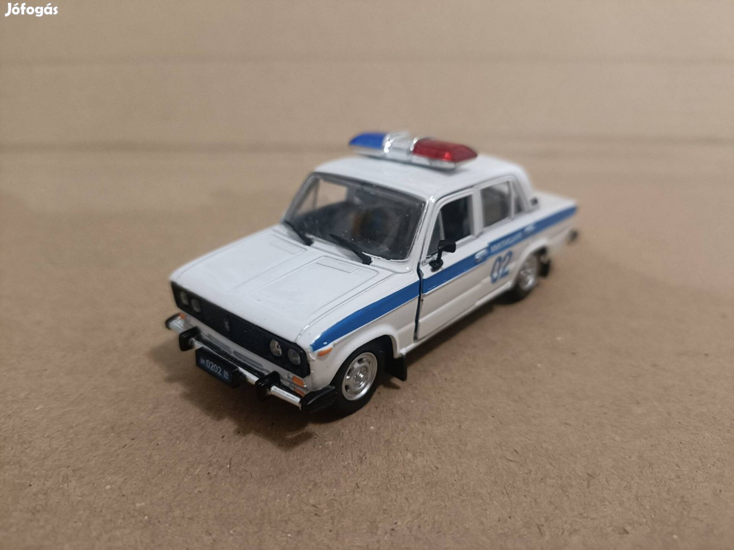 Lada 2106 rendőrségi modell 1/43 Bauer 