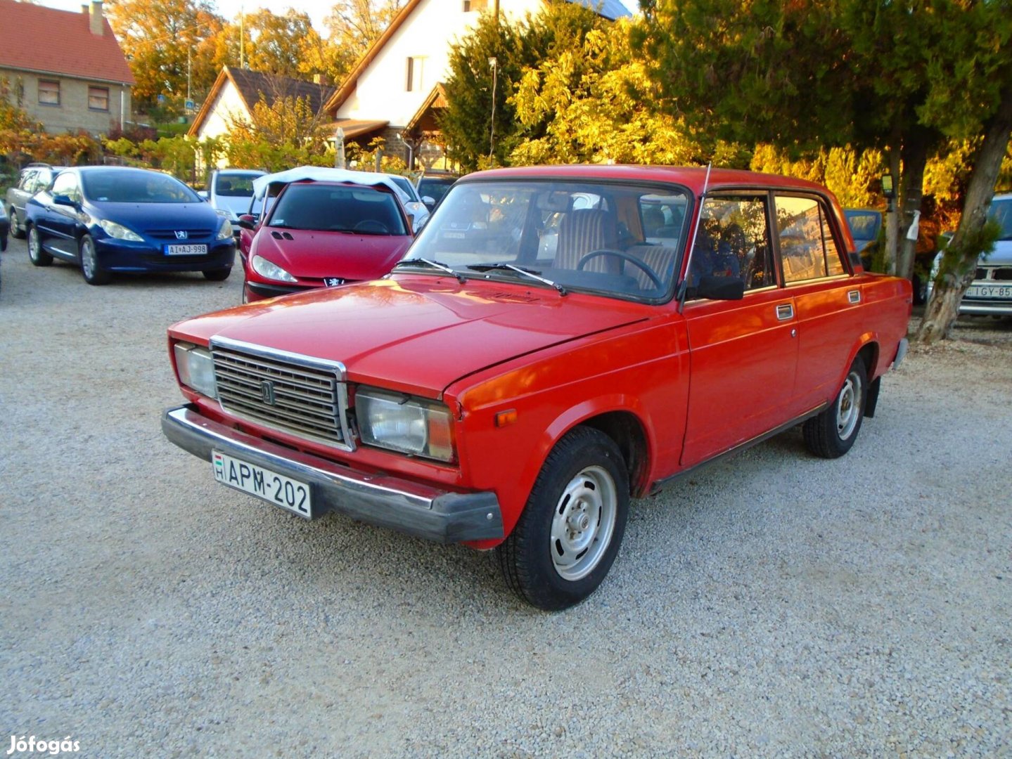 Lada 2107 Kevés kilométerrel.jó motorral vonóho...