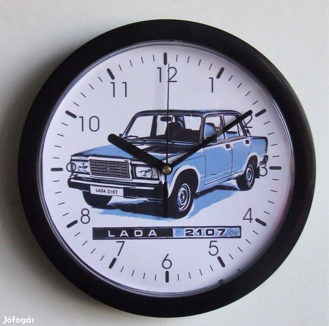 Lada 2107 falióra