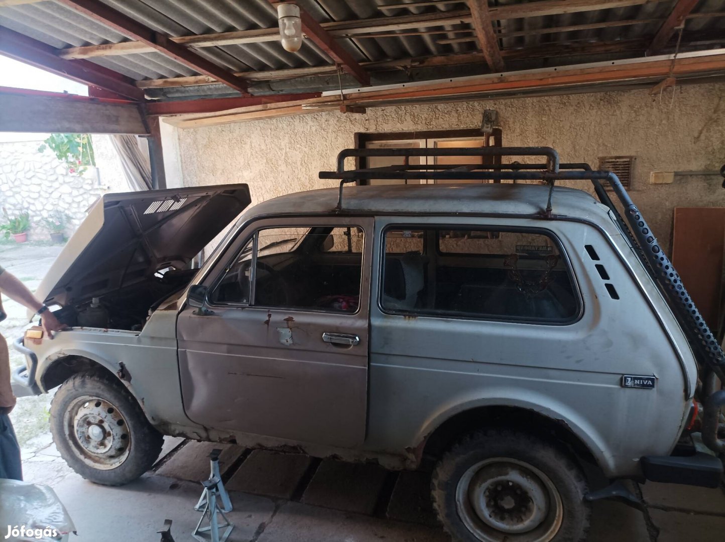 Lada Niva 1.6 bontódik