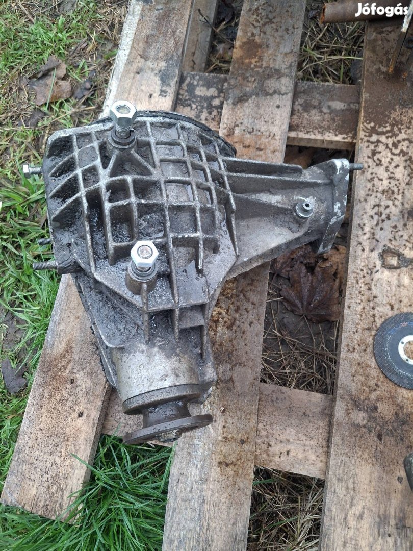 Lada Niva 1.6 első difi 10/41