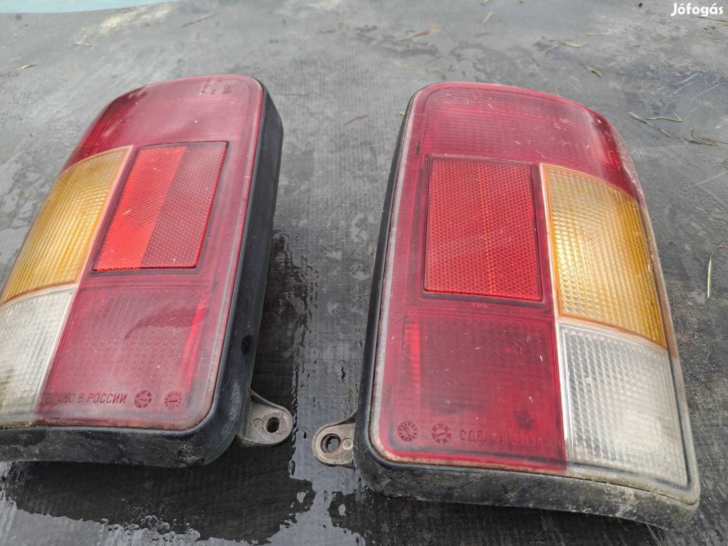 Lada Niva 1.7 hátsó lámpa 