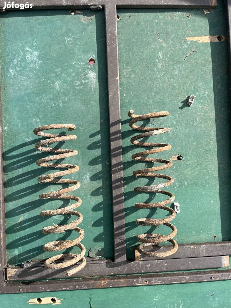 Lada Níva Hátsó rugó