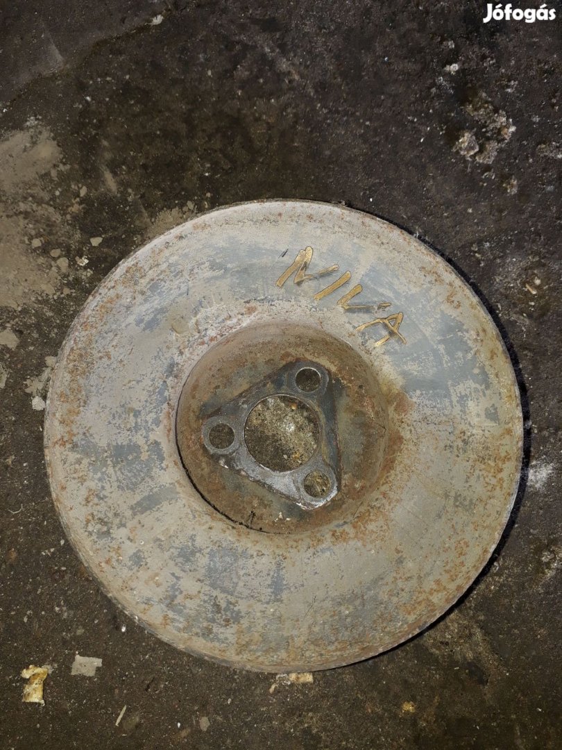 Lada Niva Vízpumpa Szíjtárcsa