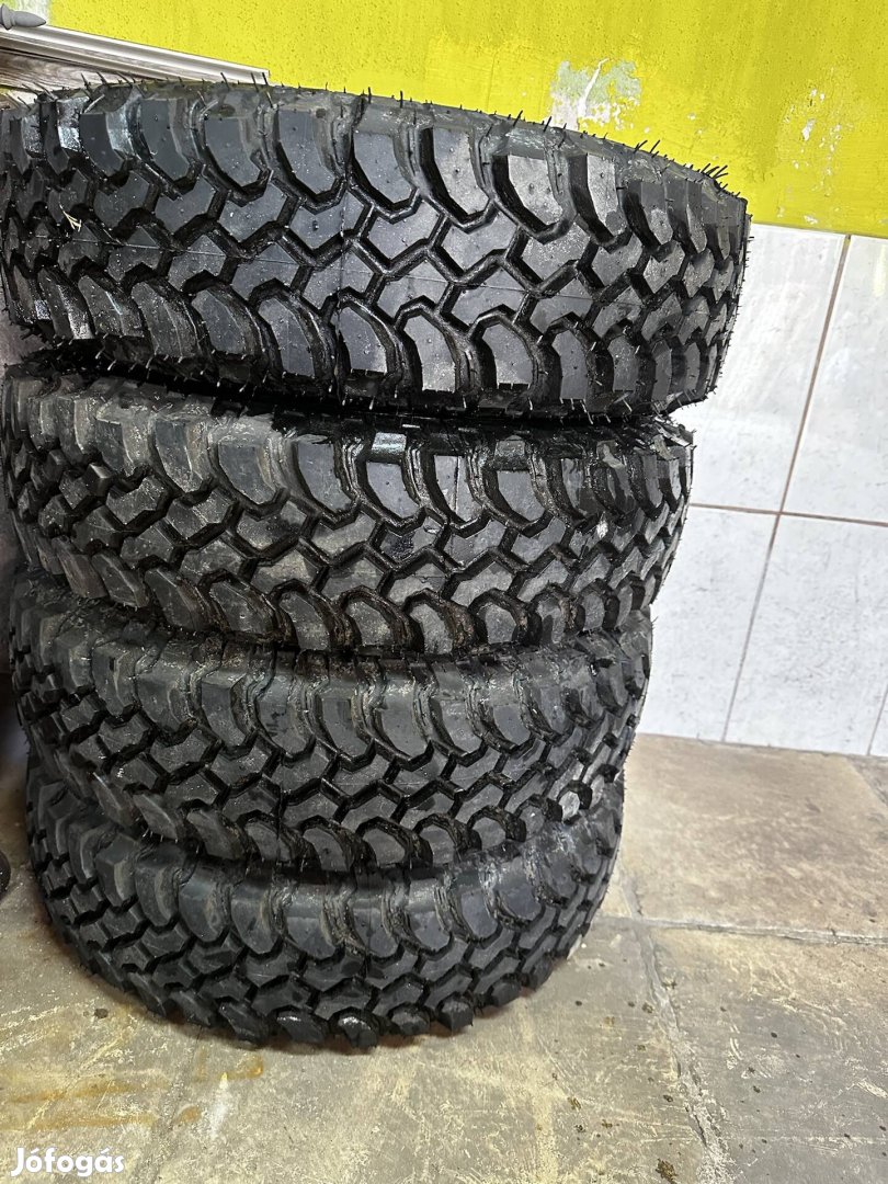 Lada Níva, Suzuki Samurai kerék szett eladó!