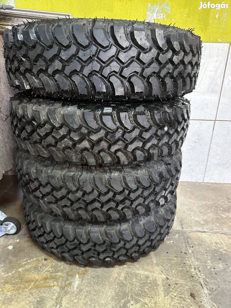 Lada Níva, Suzuki, kerék szett!