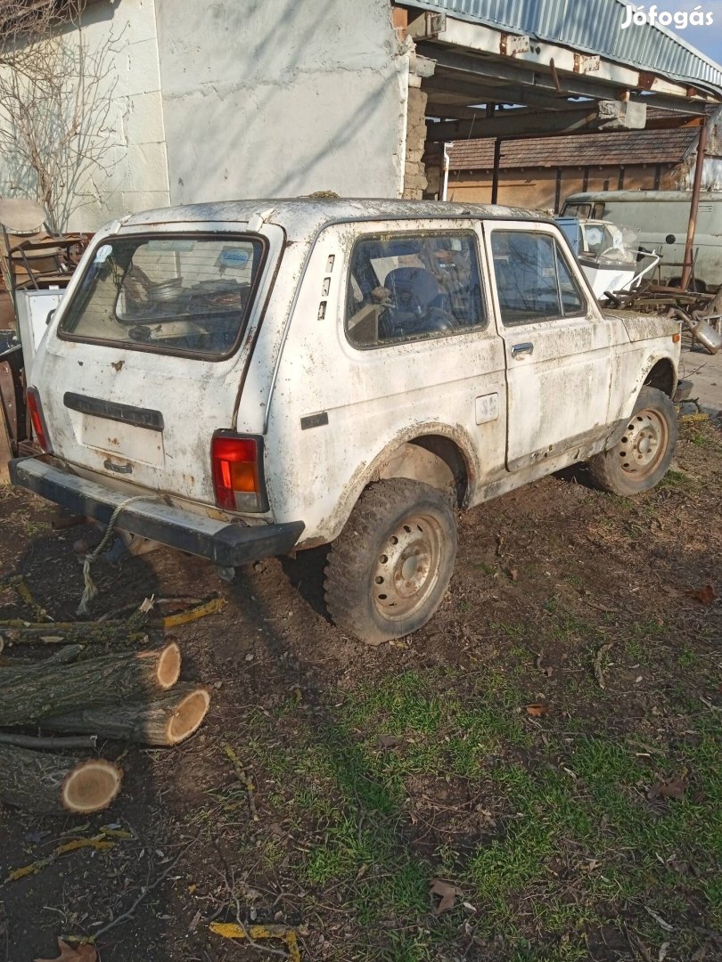 Lada Niva bontott alkatrészek eladók 