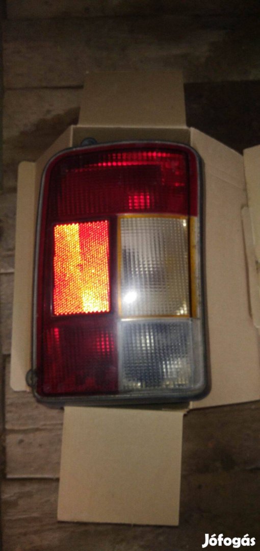 Lada Niva hátsó lámpa burkolatok