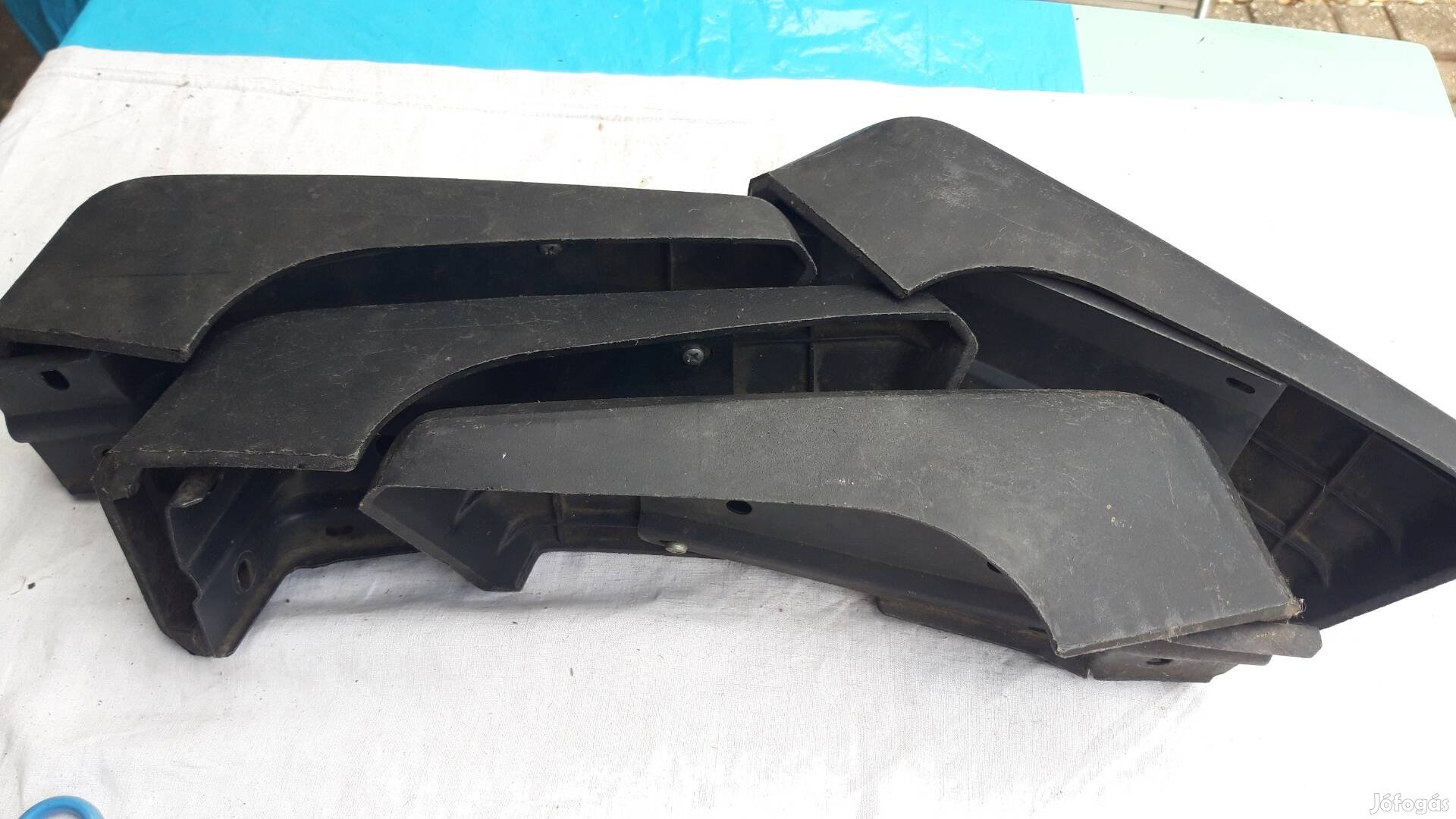 Lada Niva lökháritó könyök hátsó bontott újszerű