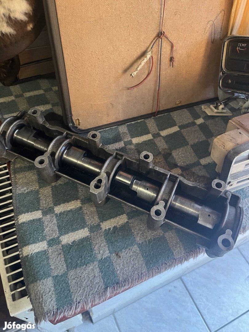 Lada Sport Gaál vezérműtengely házzal