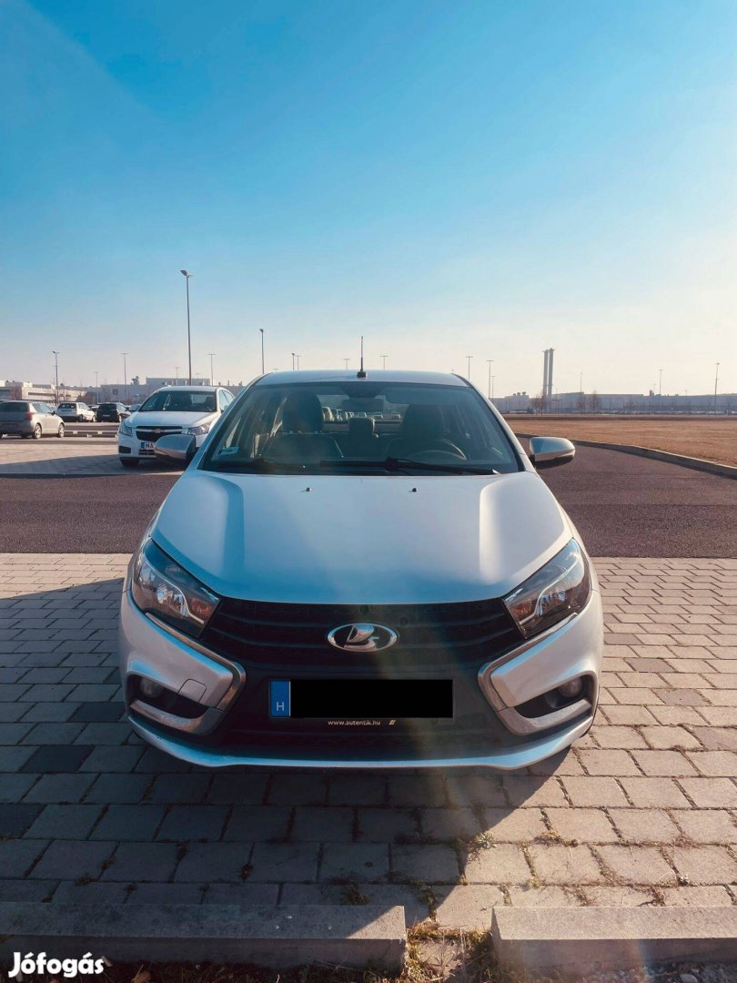 Lada Vesta Sedan Lux 1.6 16V Manuális