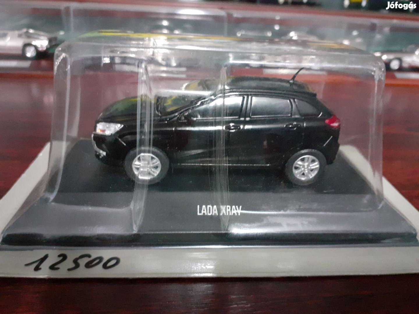 Lada Xray kisauto modell 1/43 Eladó