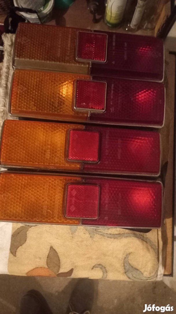 Lada hatsó lampak. 