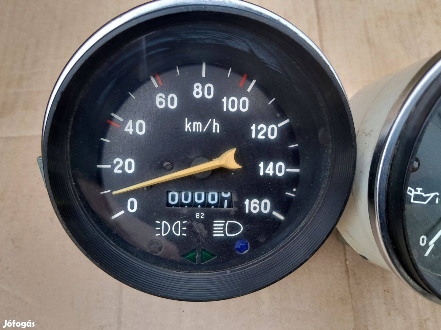 Lada kilométeróra és kombinált műszer egyben 7000 Ft